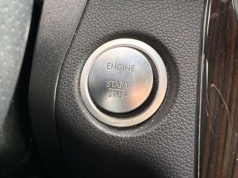 Certified 2018 Mercedes-Benz GLC 300 image 18
