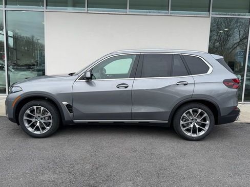 New 2026 BMW X5 xDrive40i image 3