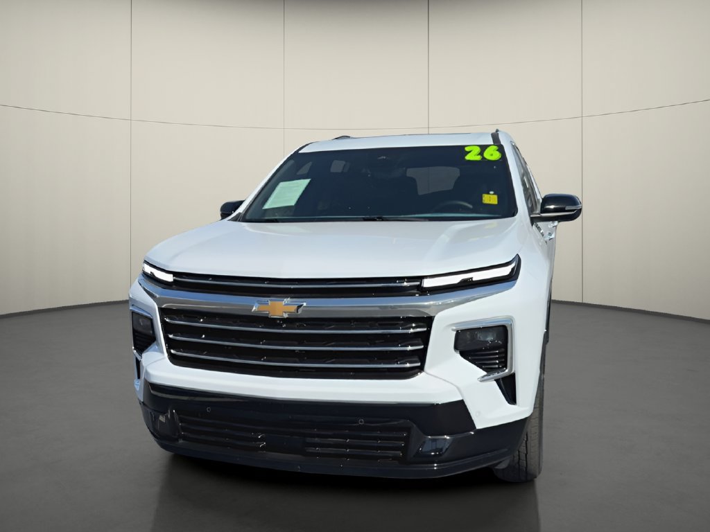 Used 2026 Chevrolet Traverse High Country FWD image 2