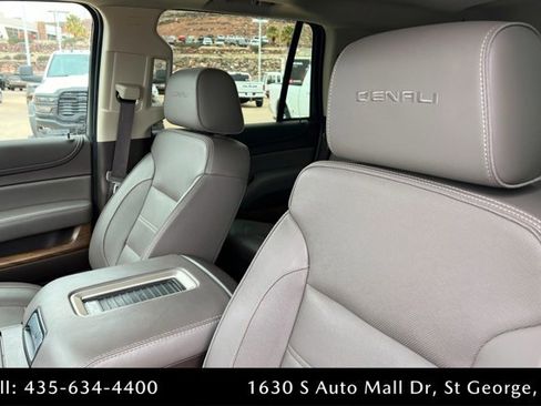 Used 2019 GMC Yukon Denali image 16