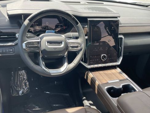 New 2027 GMC Acadia Denali Ultimate AWD/4WD image 9