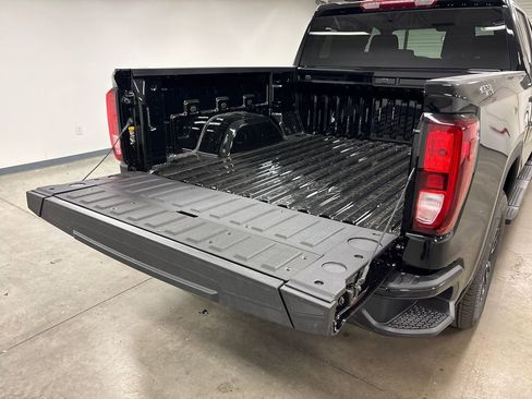 New 2026 GMC Sierra 1500 Elevation AWD/4WD image 18