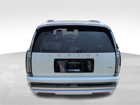 New 2026 Hyundai Ioniq 9 Limited AWD/4WD image 6