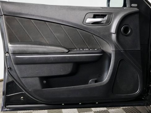 Used 2016 Dodge Charger R/T Scat Pack image 19