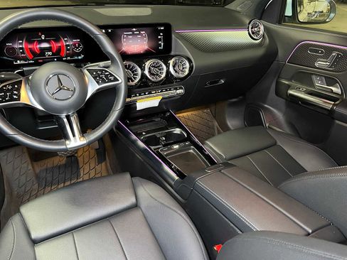 Certified 2025 Mercedes-Benz GLA 250 4MATIC image 38