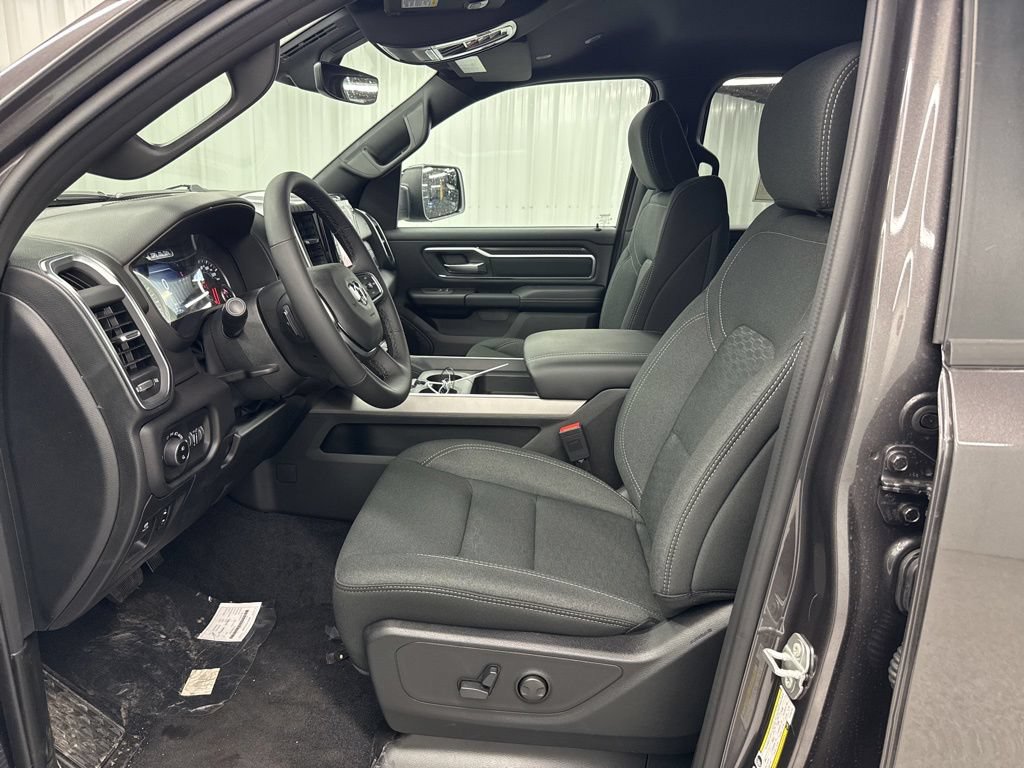 New 2026 RAM 1500 Big Horn AWD/4WD image 14