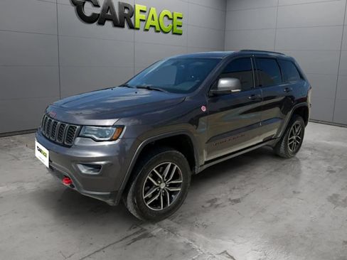 Used 2018 Jeep Grand Cherokee Trailhawk w/ Trailhawk Luxury Group AWD/4WD image 35