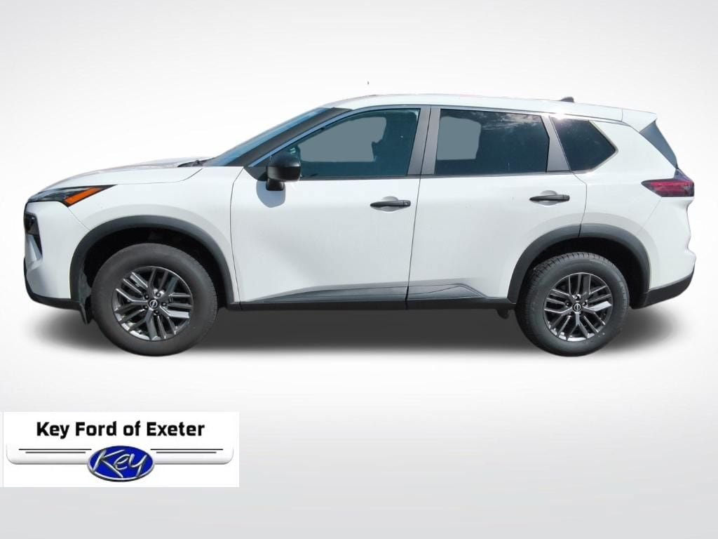Used 2024 Nissan Rogue S AWD/4WD image 8