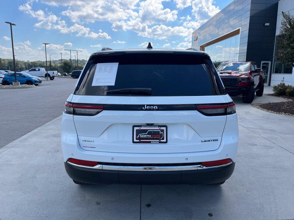 Used 2023 Jeep Grand Cherokee Limited AWD/4WD image 20