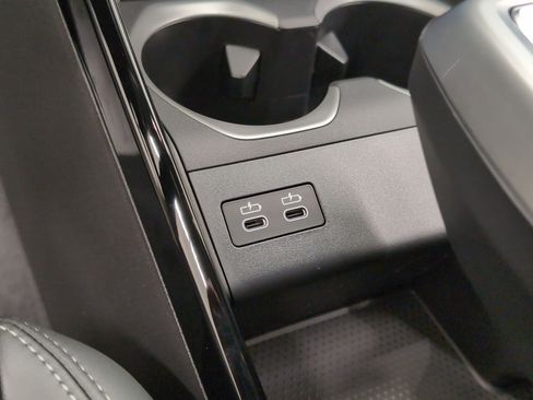 Used 2025 BMW X1 xDrive28i w/ Premium Package image 23