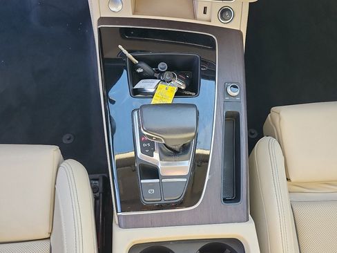 Used 2024 Audi Q5 2.0T Premium Plus w/ Premium Plus Package image 19