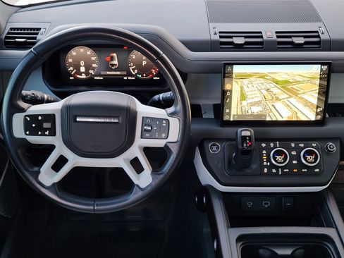Used 2023 Land Rover Defender 130 First Edition image 28