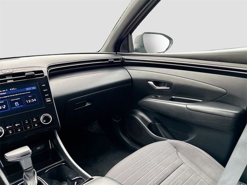 Used 2023 Hyundai Santa Cruz SE image 21