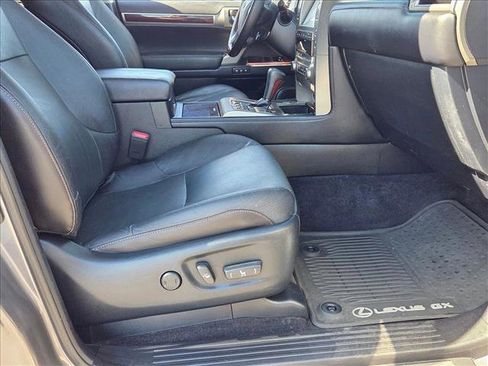 Used 2017 Lexus GX 460 Premium w/ Premium Package image 21
