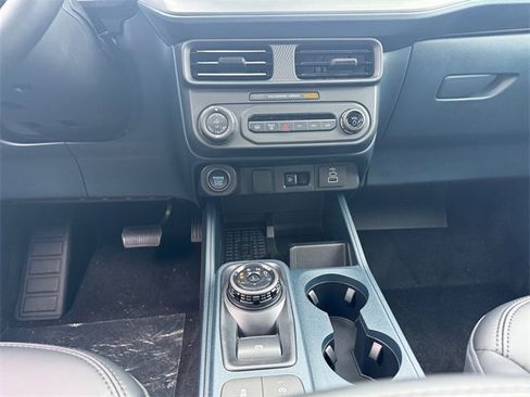 New 2025 Ford Maverick Lariat w/ Black Appearance Package image 11