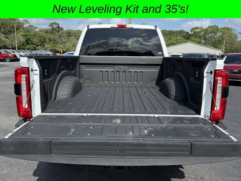 Used 2025 Ford F250 Lariat w/ Black Appearance Package AWD/4WD image 12