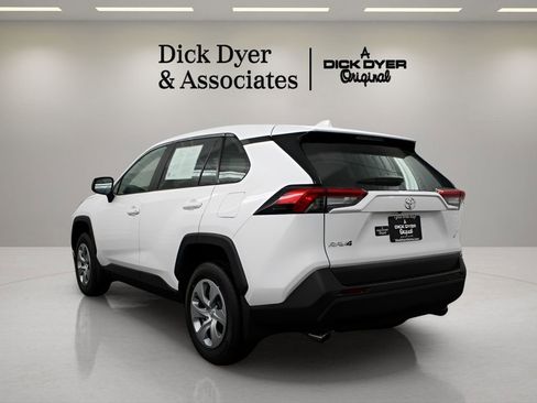 Used 2025 Toyota RAV4 LE image 4