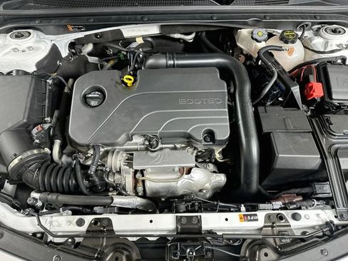 Used 2024 Chevrolet Malibu LT FWD image 21