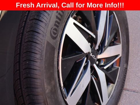Used 2022 Kia Sorento S FWD image 34