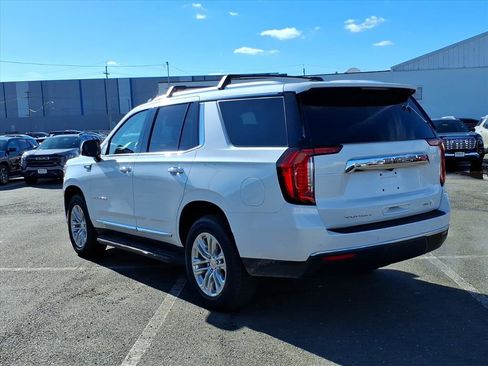 Certified 2023 GMC Yukon SLT w/ SLT Premium Package image 5