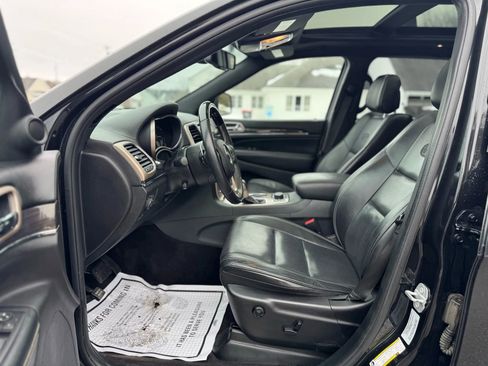 Used 2016 Jeep Grand Cherokee Overland w/ Advanced Technology Group image 13