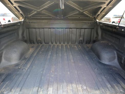 Used 2017 Toyota Tundra SR5 w/ SR5 Upgrade Package image 9