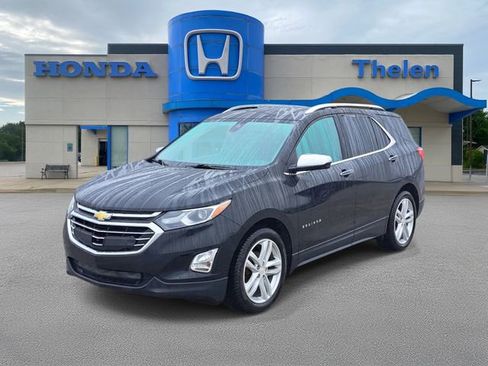 Used 2018 Chevrolet Equinox Premier image 2
