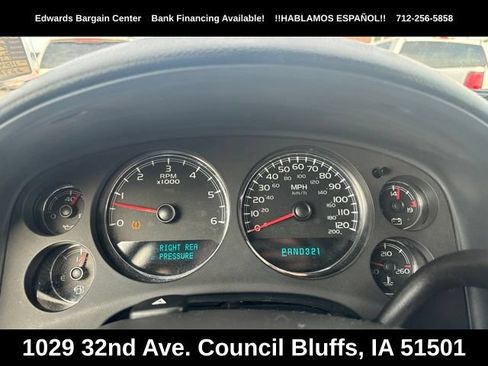 Used 2007 Chevrolet Suburban LT w/ LT Preferred Equipment Group AWD/4WD image 23