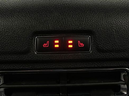 Used 2022 Lincoln Corsair AWD w/ Equipment Group 101A image 6