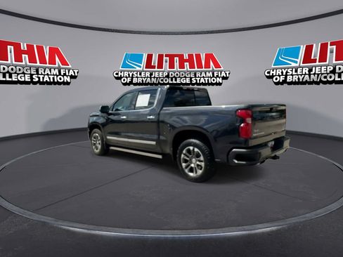 Used 2023 Chevrolet Silverado 1500 High Country w/ Technology Package AWD/4WD image 6