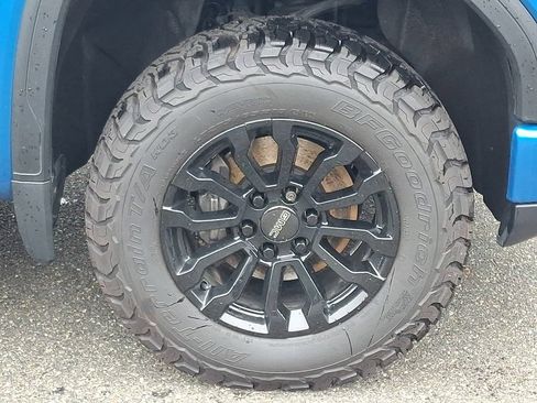 Used 2023 GMC Sierra 1500 AT4X AWD/4WD image 8