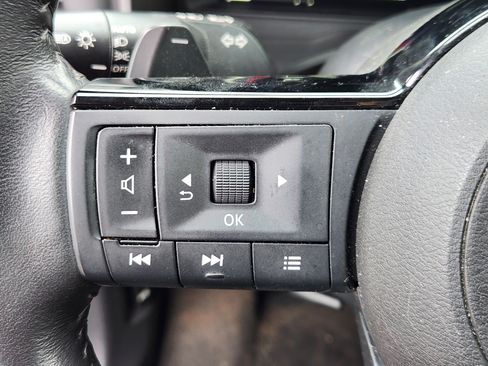 Certified 2024 Nissan Rogue SL w/ SL Premium Package AWD/4WD image 24