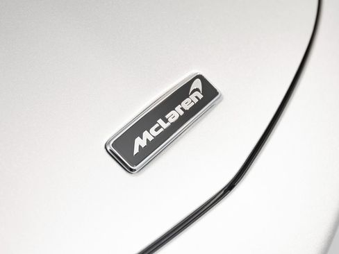 Used 2023 McLaren GT image 31