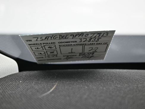 Used 2023 Tesla Model Y Long Range image 9