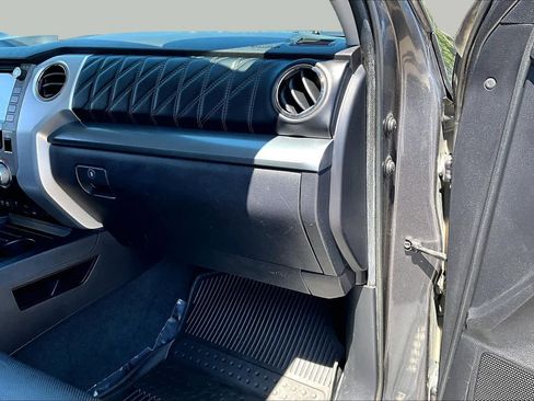 Used 2020 Toyota Tundra Platinum AWD/4WD image 18