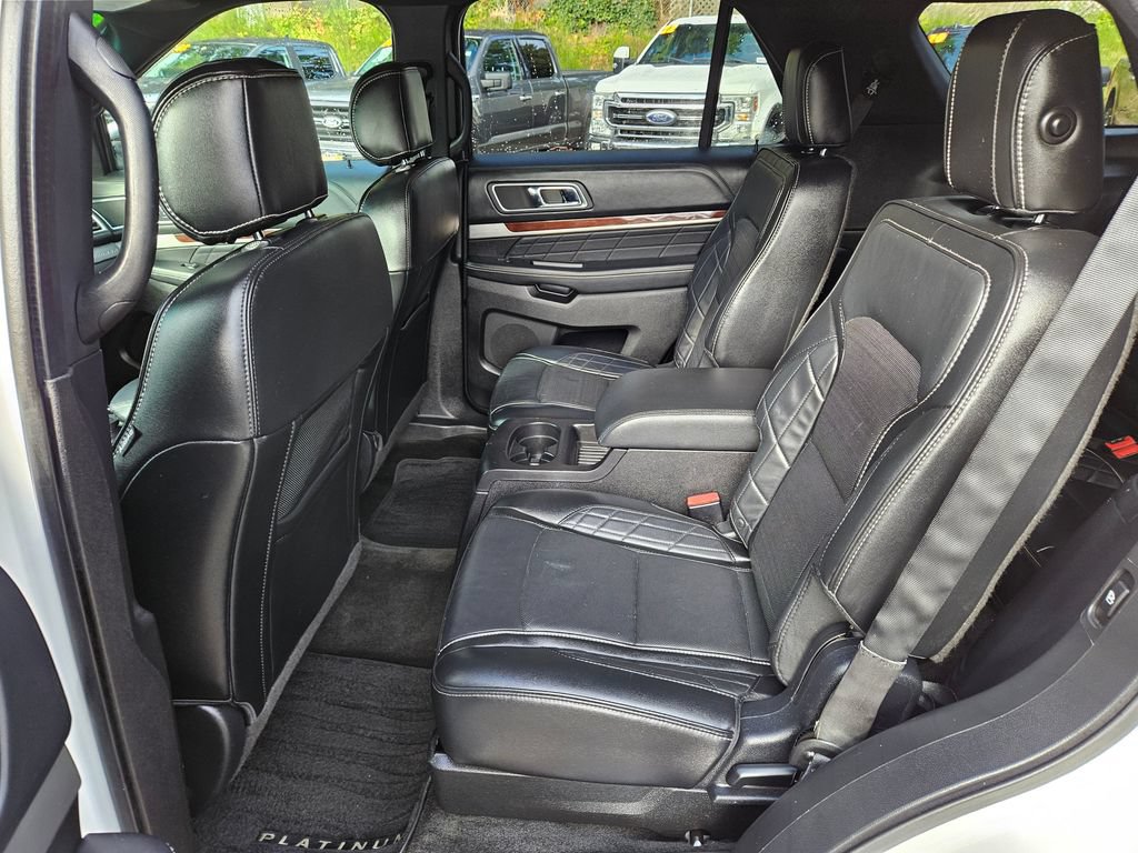 Used 2016 Ford Explorer Platinum AWD/4WD image 18