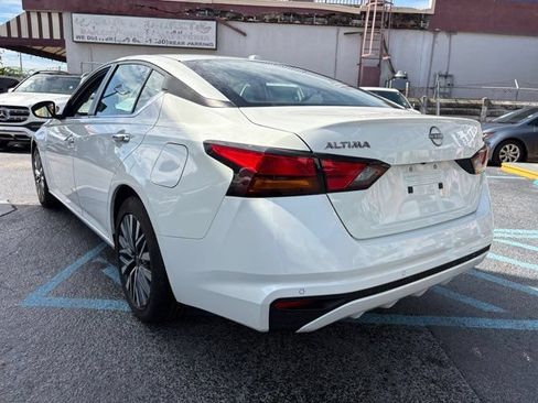 Used 2023 Nissan Altima 2.5 SV FWD image 10