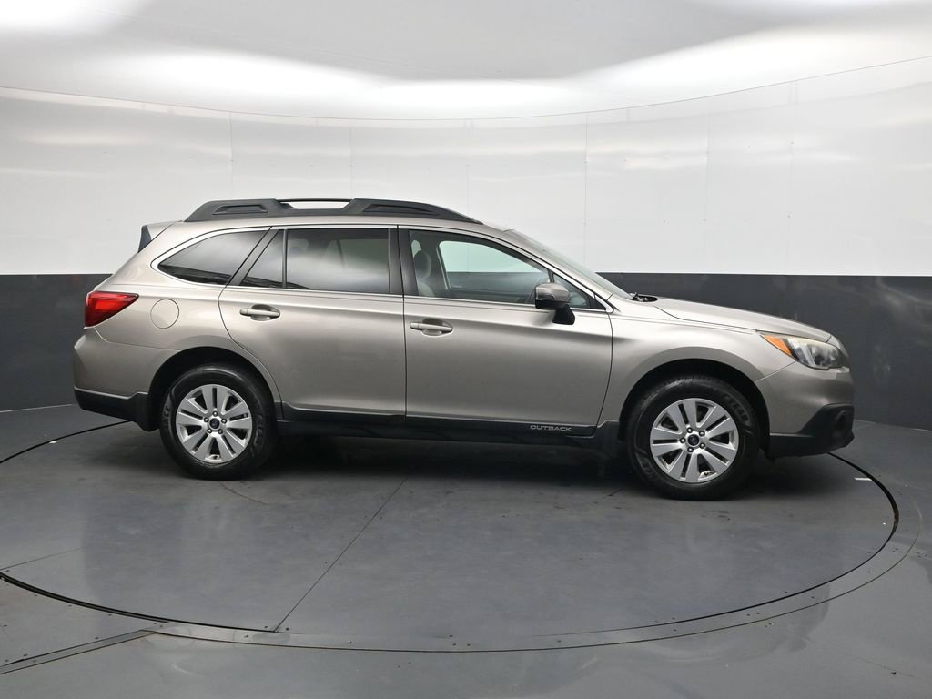 Used 2015 Subaru Outback 2.5i Premium AWD/4WD image 4