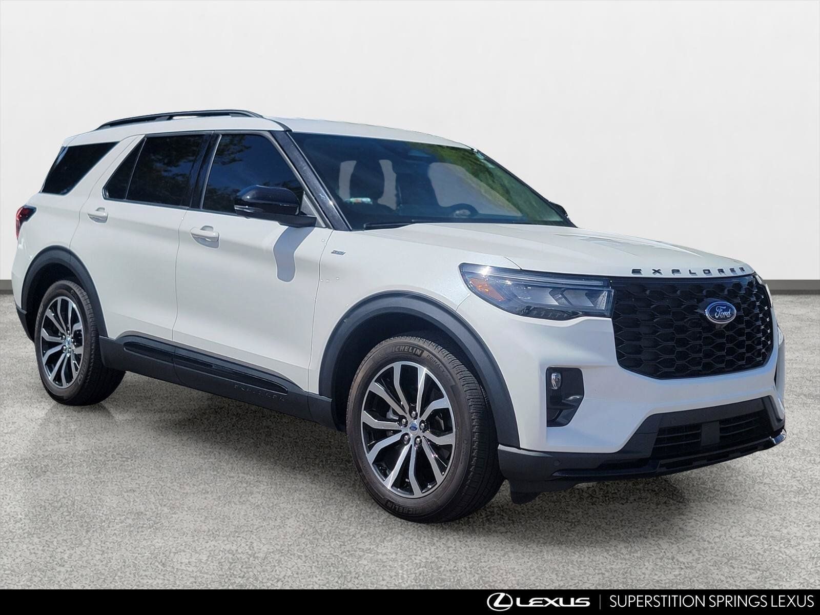 Used 2025 Ford Explorer ST-Line RWD image 2