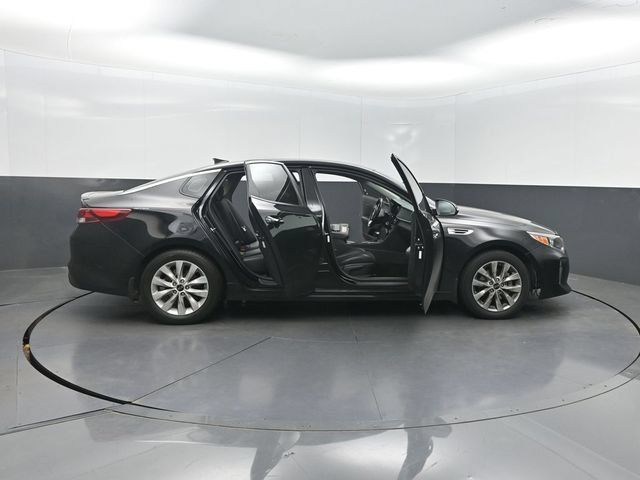 Used 2018 Kia Optima S FWD image 35