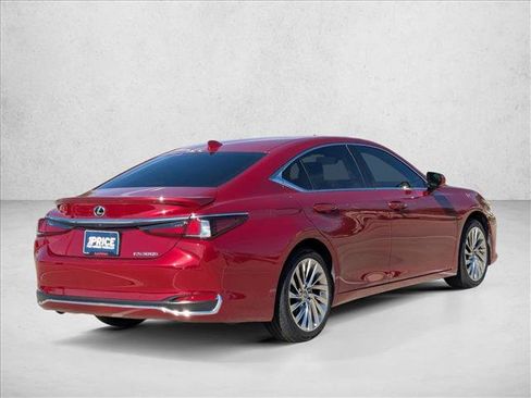 Used 2023 Lexus ES 300h Ultra Luxury w/ Accessory Package (Z2) FWD image 5