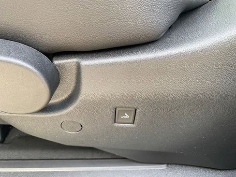 New 2026 Chevrolet Traverse High Country w/ LPO, Floor Liner Package AWD/4WD image 26