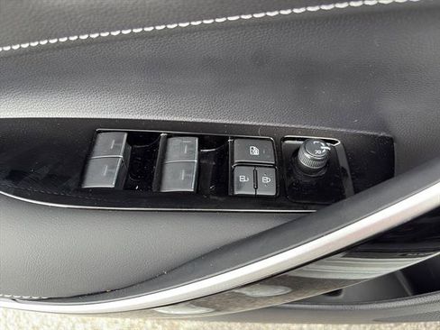 Used 2024 Toyota Corolla XSE image 15