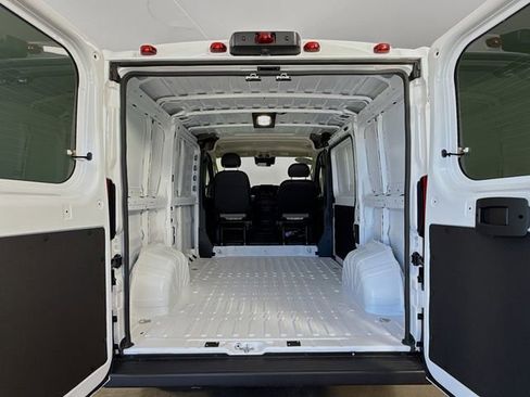 Used 2025 RAM ProMaster 1500 w/ Convenience Group image 20