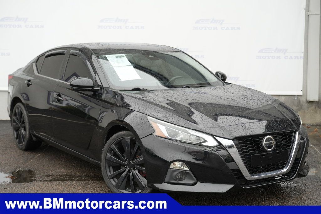 Used 2019 Nissan Altima 2.5 Platinum AWD/4WD image 1