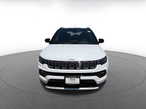 Used 2025 Jeep Compass Limited AWD/4WD image 4