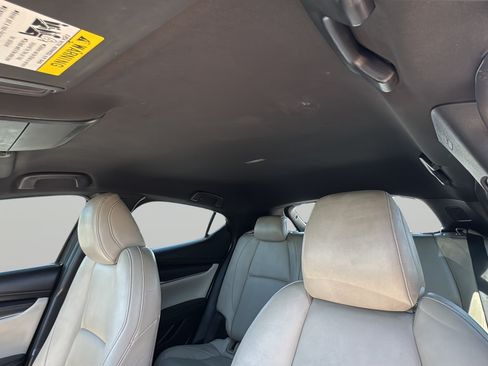 Used 2019 MAZDA MAZDA3 Hatchback w/ Preferred Package FWD image 32