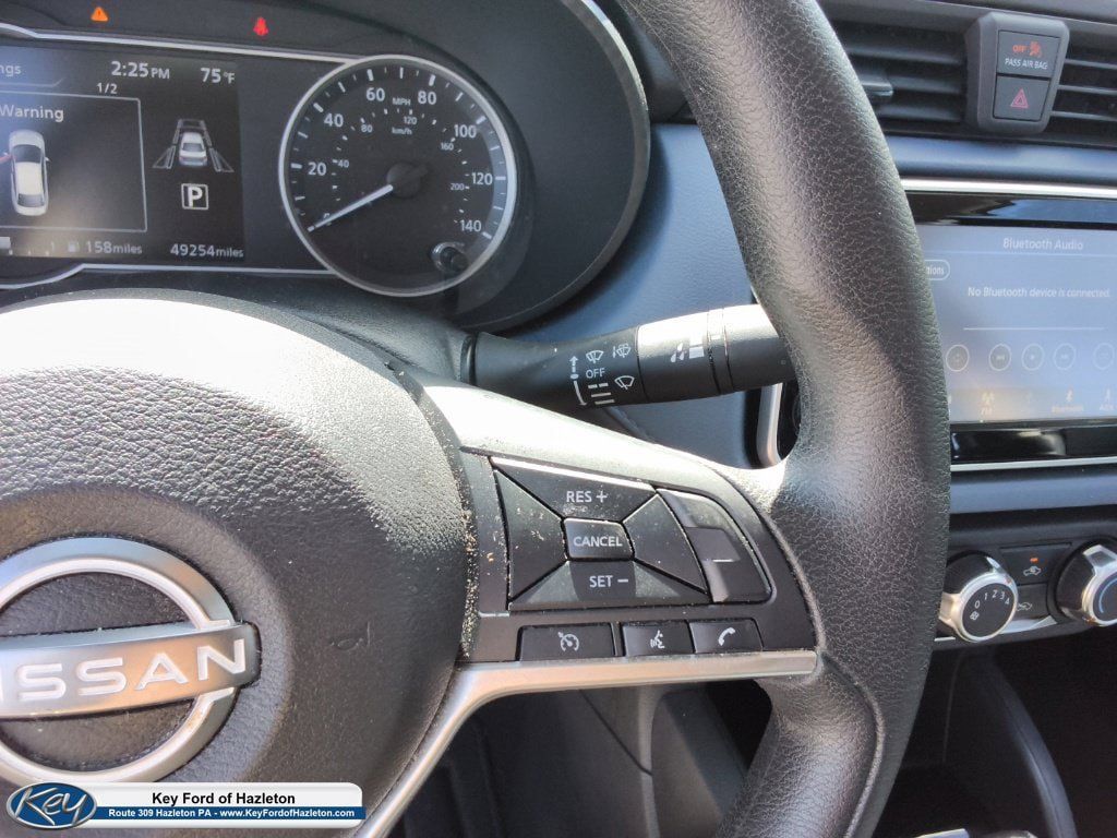 Used 2025 Nissan Versa SV FWD image 25