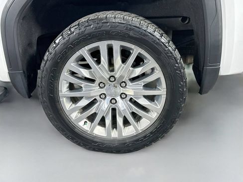 Used 2020 GMC Sierra 1500 SLT w/ X31 Off-Road Package AWD/4WD image 33