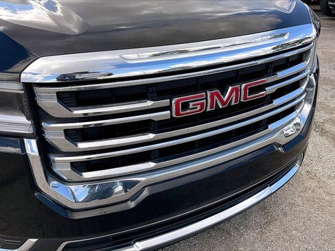 Used 2023 GMC Acadia SLT image 34